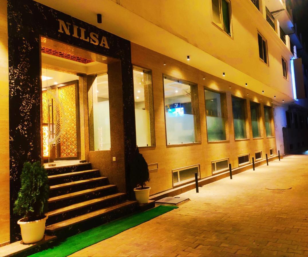 Hotel The Nilsa Нью-Дели Экстерьер фото